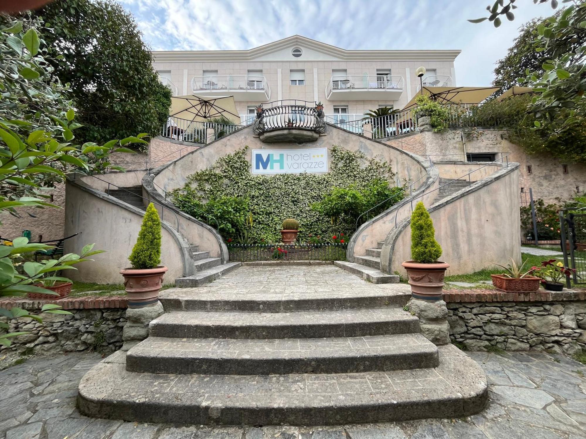 Mh Hotel Varazze Exteriör bild
