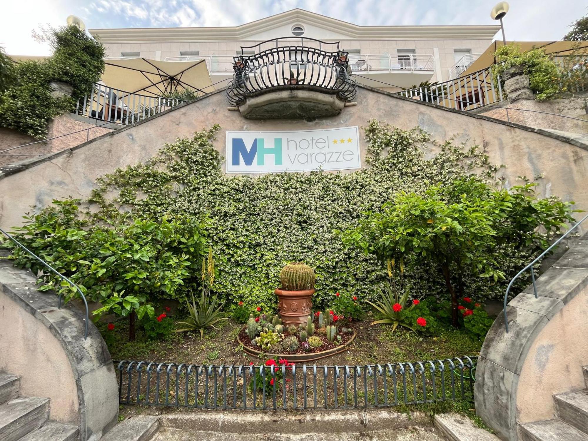 Mh Hotel Varazze Exteriör bild